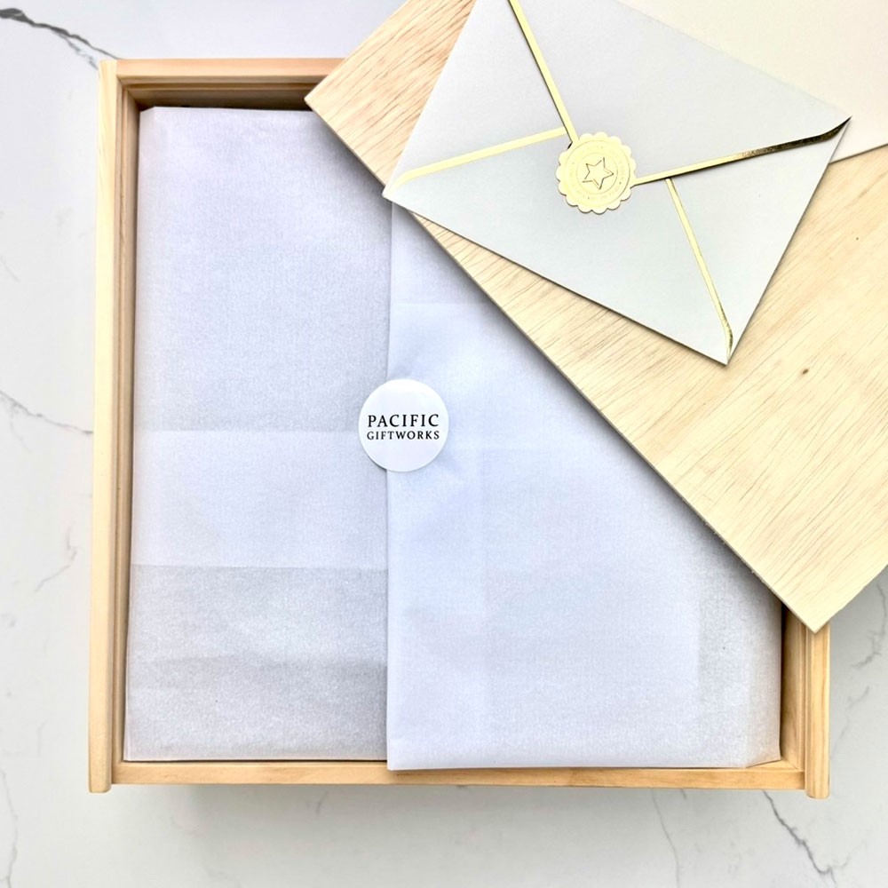 Pacific Giftworks The Cozy Glow gift box